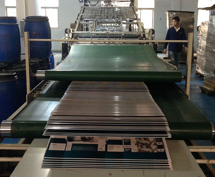 Automatic laminating machine